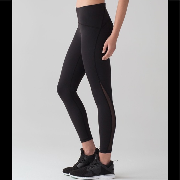 what is the trainer discount at lululemon